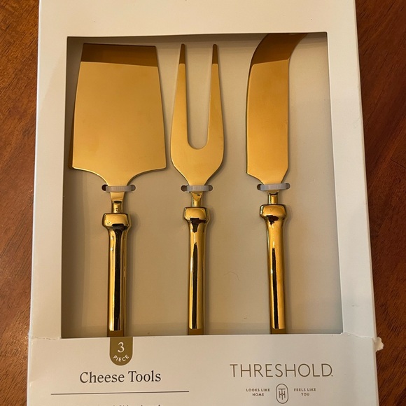 Target Threshold 13” Happy Halloween Matte Stoneware Platter with Gold tools - Picture 7 of 10